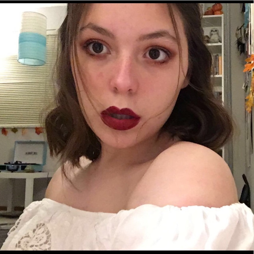 Meet your Posher, Alanna